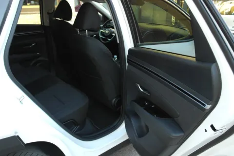 Hyundai Tucson 1.6 t-gdi 48V Xline 2wd imt - Immagine 14