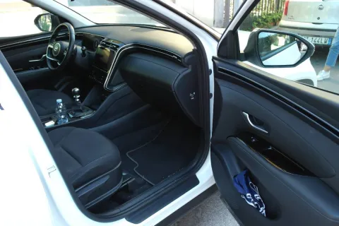 Hyundai Tucson 1.6 t-gdi 48V Xline 2wd imt - Immagine 15