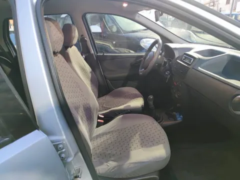 Fiat Punto 5p 1.3 mjt 16v Classic Dynamic - Immagine 10