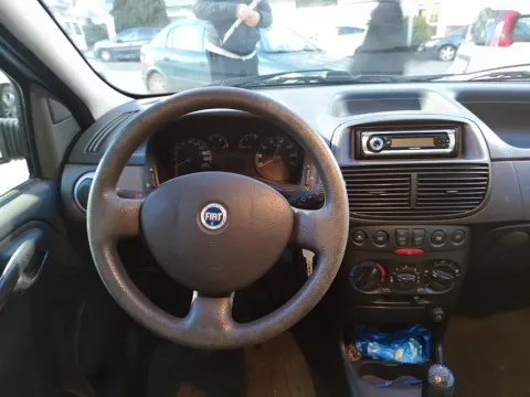 Fiat Punto 5p 1.3 mjt 16v Classic Dynamic - Immagine 12