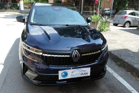 Renault Espace 1.2 e-Tech full hybrid Iconic 200cv auto - Immagine 9