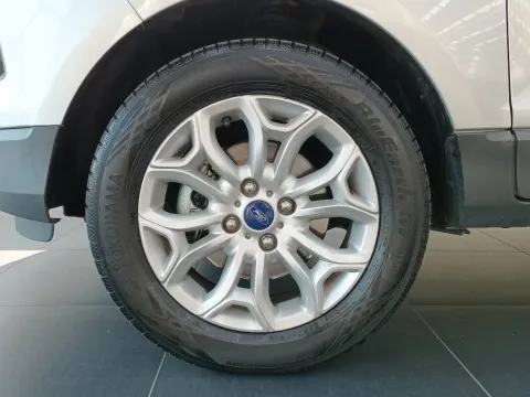 Ford EcoSport 1.5 tdci Plus 95cv E6 - Immagine 8