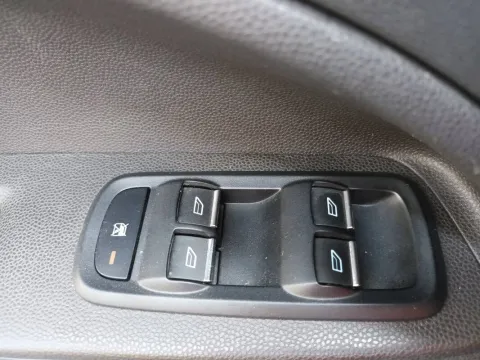 Ford EcoSport 1.5 tdci Plus 95cv E6 - Immagine 27