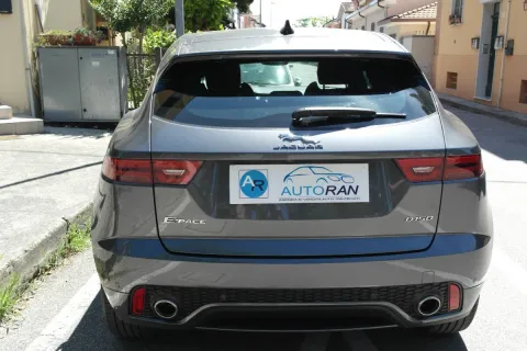 Jaguar E-Pace 2.0d i4 R-Dynamic S fwd 150cv my19 - Immagine 4