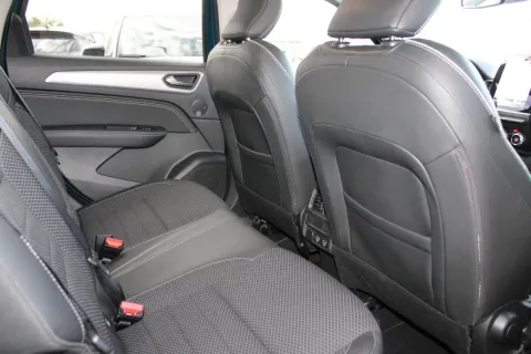 Renault Arkana 1.6 E-Tech full hybrid R.S. Line Fast Track 145cv - Immagine 9