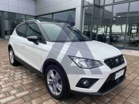 Seat Arona 1.0 tgi FR 90cv - Immagine 2