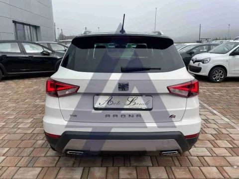 Seat Arona 1.0 tgi FR 90cv - Immagine 4