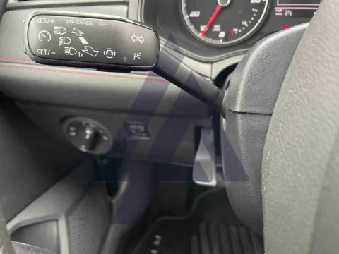 Seat Arona 1.0 tgi FR 90cv - Immagine 18