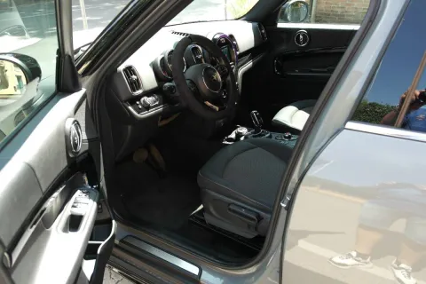 Mini Mini Countryman 2.0 Cooper D Hype auto my18 - Immagine 11