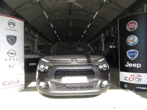 Citroen C3 1.2 puretech Shine s&s 110cv - Immagine 1