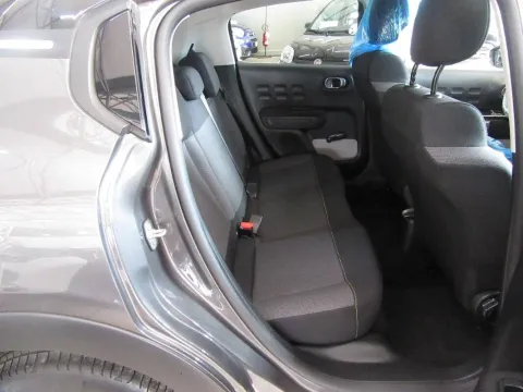 Citroen C3 1.2 puretech Shine s&s 110cv - Immagine 10