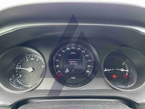 Renault Megane Sporter 1.5 dci energy Zen 110cv - Immagine 13