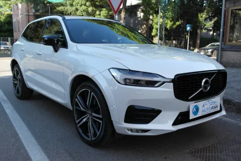 Volvo XC60 2.0 b5 R-design awd auto my20 - Immagine 8