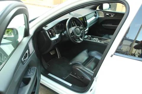 Volvo XC60 2.0 b5 R-design awd auto my20 - Immagine 11