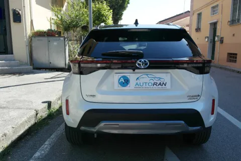Toyota Yaris Cross 1.5h Adventure awd-i 116cv e-cvt - Immagine 5