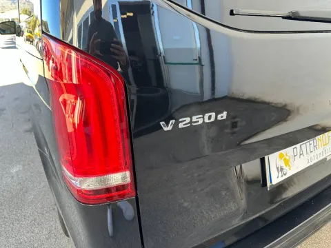 Mercedes V Long 250 d Exclusive auto - Immagine 19