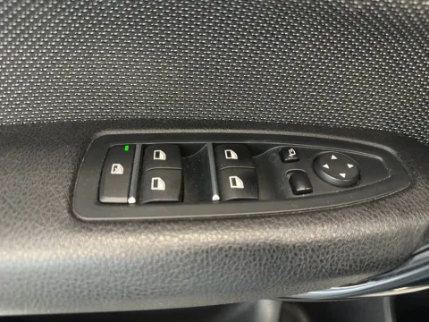 BMW 116d Urban 5p auto - Immagine 12