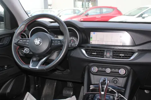 Alfa Romeo Stelvio 2.2 t Business rwd 160cv auto - Immagine 11
