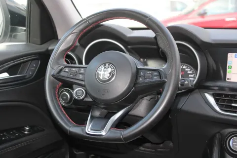 Alfa Romeo Stelvio 2.2 t Business rwd 160cv auto - Immagine 12