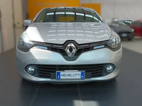 Renault Clio 5p 1.2 Live 75cv - Immagine 2