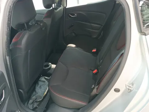 Renault Clio 5p 1.2 Live 75cv - Immagine 9