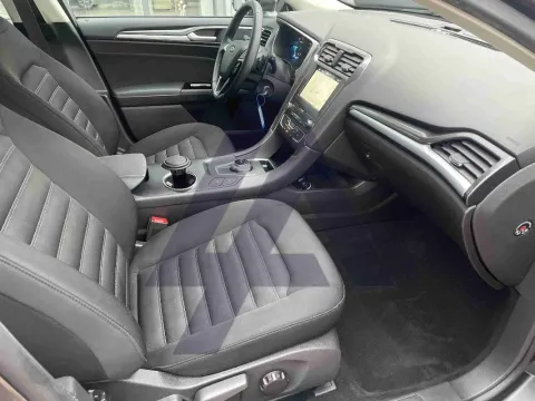 Ford Mondeo SW 2.0 ecoblue Titanium Business s&s 150cv auto my19.5 - Immagine 14