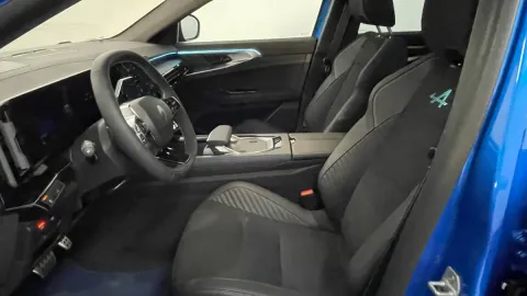 Renault Rafale 1.2 e-Tech full hybrid esprit Alpine 200cv auto - Immagine 8