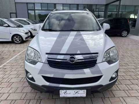 Opel Antara 2.4 16v Cosmo 4wd 167cv - Immagine 3