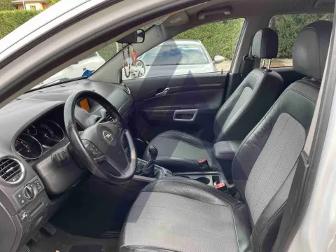 Opel Antara 2.4 16v Cosmo 4wd 167cv - Immagine 9