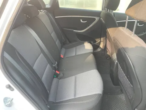Hyundai i30 Wagon 1.6 crdi Comfort 110cv - Immagine 7