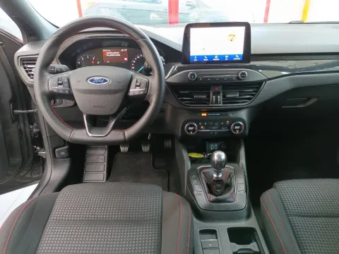 Ford Focus 1.0t ecoboost h ST-Line 125cv - Immagine 17
