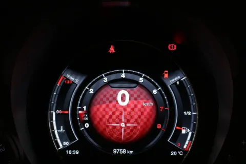 Abarth 595 1.4 t-jet 145cv - Immagine 12