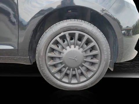 Lancia Ypsilon 1.0 firefly hybrid Silver s&s 70cv - Immagine 22