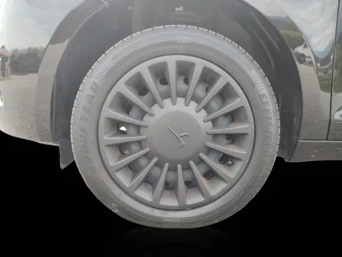 Lancia Ypsilon 1.0 firefly hybrid Silver s&s 70cv - Immagine 23