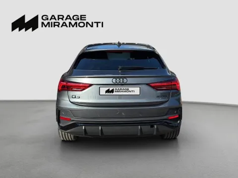 Audi Q3 Sportback 40 2.0 tfsi Identity Black quattro s-tronic - Immagine 5