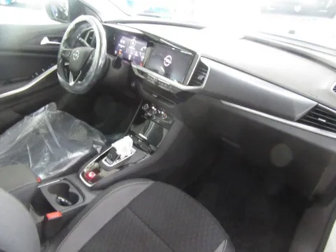 Opel Grandland 1.5 ecotec Business Elegance s&s 130cv at8 - Immagine 9