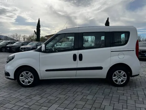 Fiat Doblo 1.6 mjt 16v Easy s&s 105cv - Immagine 4
