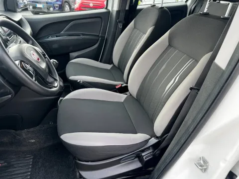 Fiat Doblo 1.6 mjt 16v Easy s&s 105cv - Immagine 13
