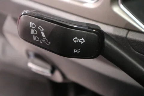 Volkswagen T-Roc 1.6 tdi Style - Immagine 18