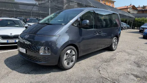 Hyundai Staria 1.6 hev Wagon 2wd auto - Immagine 1