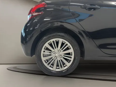 Peugeot 208 5p 1.2 puretech Active 82cv - Immagine 24