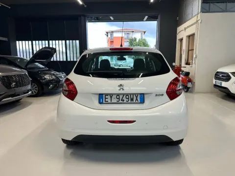 Peugeot 208 5p 1.2 vti 12v Allure - Immagine 1