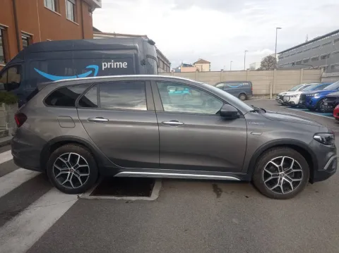 Fiat Tipo SW 1.5 t4 hybrid Cross 130cv dct - Immagine 4
