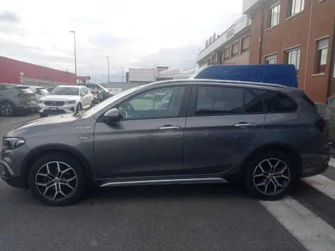 Fiat Tipo SW 1.5 t4 hybrid Cross 130cv dct - Immagine 5