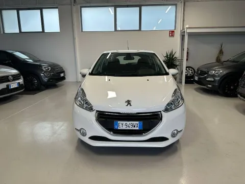 Peugeot 208 5p 1.2 vti 12v Allure - Immagine 15