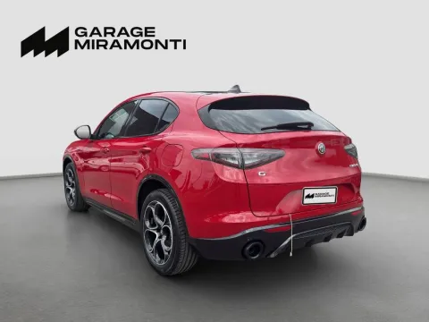 Alfa Romeo Stelvio 2.2 t Veloce Q4 210cv auto - Immagine 4