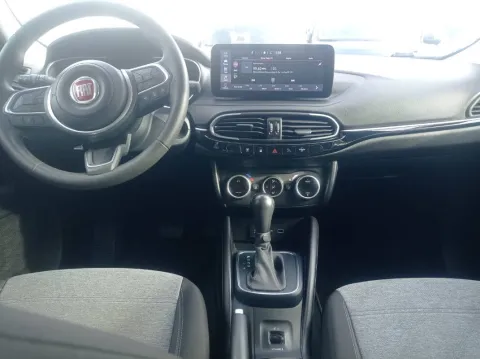 Fiat Tipo SW 1.5 t4 hybrid Cross 130cv dct - Immagine 7