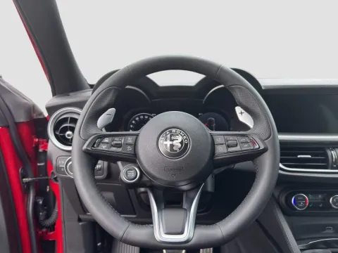 Alfa Romeo Stelvio 2.2 t Veloce Q4 210cv auto - Immagine 10