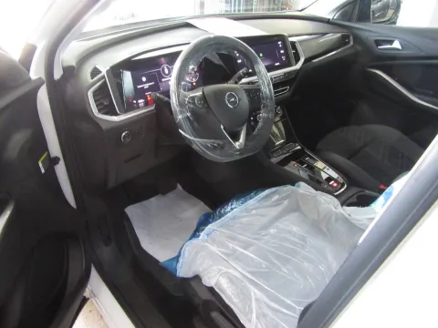 Opel Grandland 1.5 ecotec Ultimate s&s 130cv at8 - Immagine 8