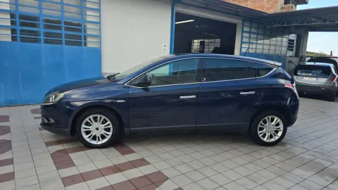 Lancia Delta 1.6 mjt Platino 120cv dpf - Immagine 2